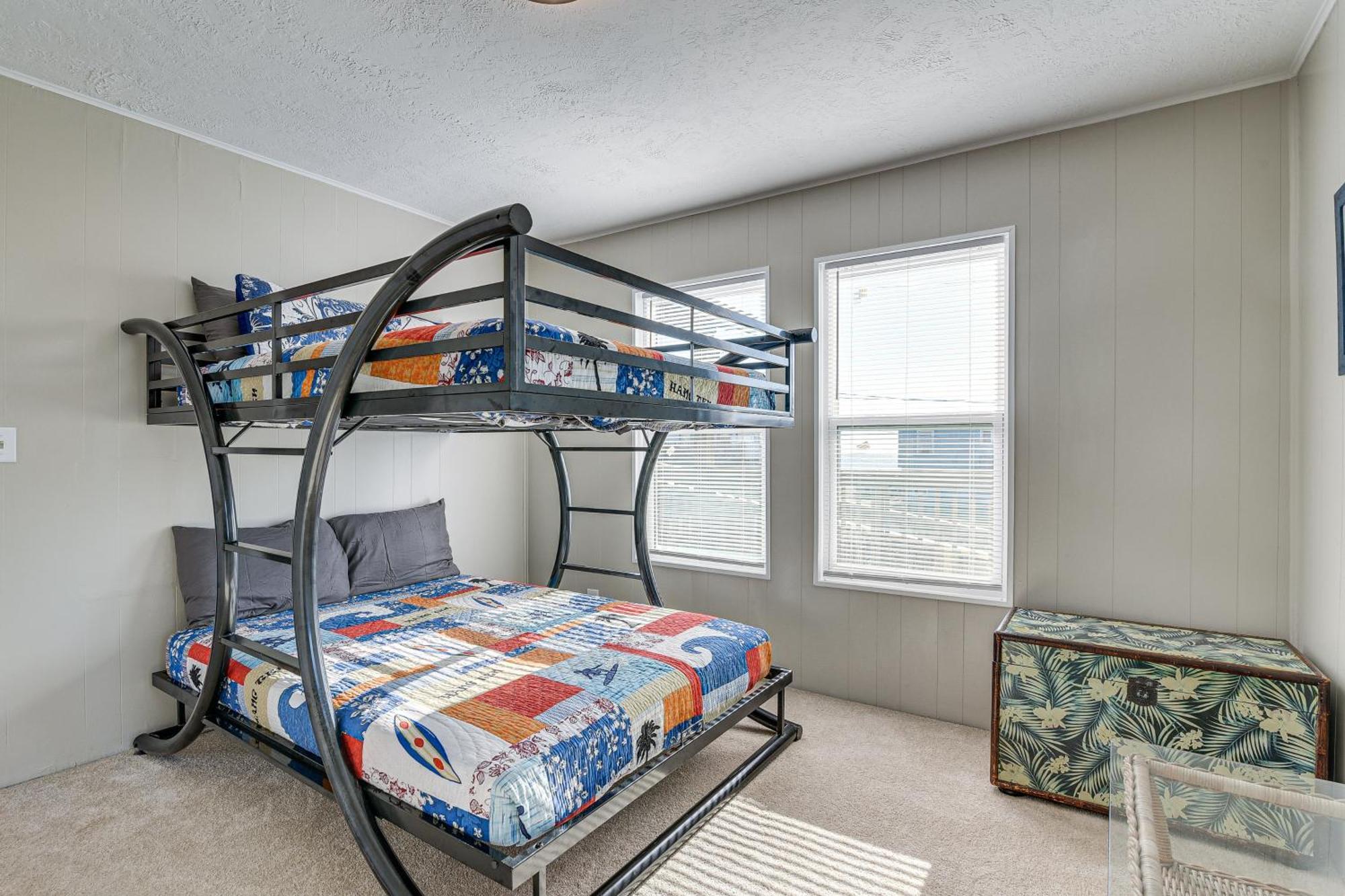 Second-Row Surfside Beach House Newly Renovated! Bagian luar foto