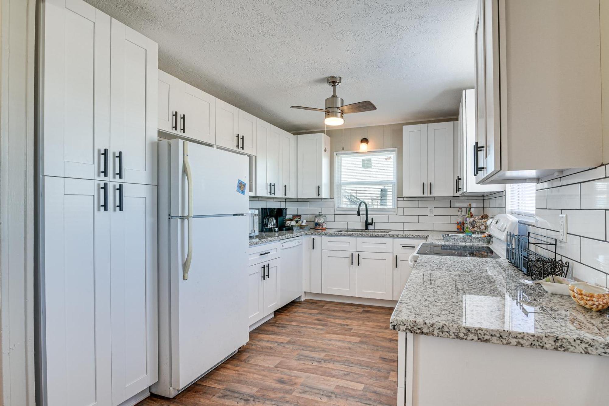 Second-Row Surfside Beach House Newly Renovated! Bagian luar foto
